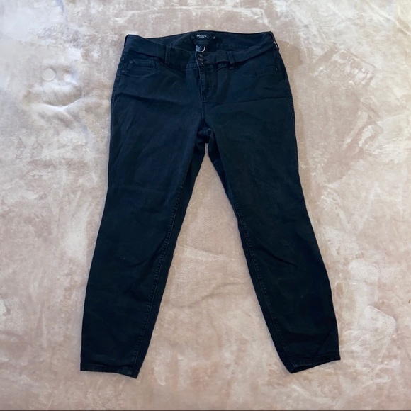 TORRID• black jeggings - Picture 2 of 8